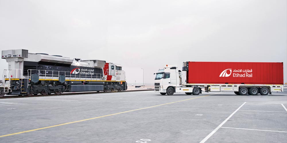Etihad Rail Supports the Fishing Sector through the Rail Transport of Fresh Fish in Partnership with the Abu Dhabi Fishermen Cooperative Society Etihad Rail Supports the Fishing Sector through the Rail Transport of Fresh Fish in Partnership with the Abu Dhabi Fisherm...